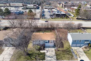 314 Sutherland Ln, Bloomingdale, IL 60108 - Photo 8