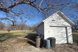 616 E Main St, Amboy, IL 61310 - Photo 4