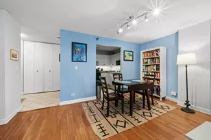 70 W Huron St, Chicago, IL 60654 - Photo 6