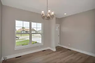 6126 Stone Pathway Dr, Bourbonnais, IL 60914 - Photo 4