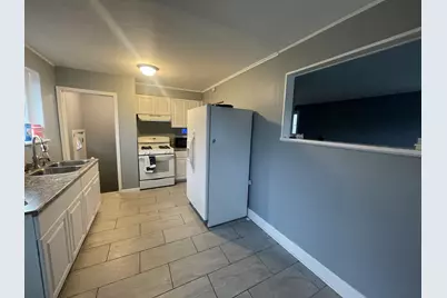 12620 S Racine Avenue, Calumet Park, IL 60827 - Photo 2