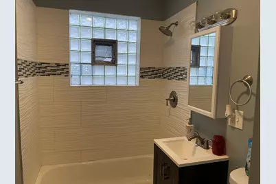 12620 S Racine Avenue, Calumet Park, IL 60827 - Photo 4