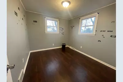 12620 S Racine Avenue, Calumet Park, IL 60827 - Photo 8