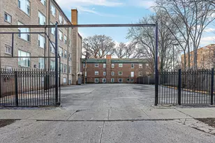 2424 W Estes Ave, Chicago, IL 60645 - Photo 6