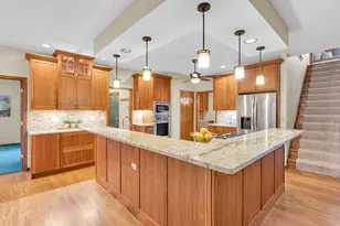 1364 Saxon Ln E, Naperville, IL 60564 - Photo 8