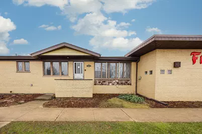 9101 S Kedzie Avenue, Evergreen Park, IL 60805 - Photo 4