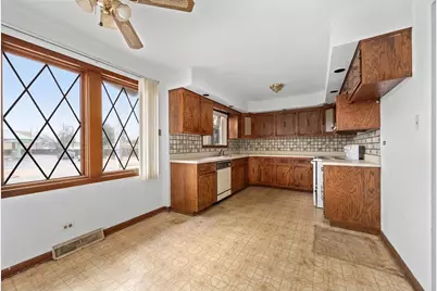 9101 S Kedzie Avenue, Evergreen Park, IL 60805 - Photo 28