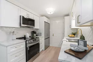 17 N Madison Ave, La Grange, IL 60525 - Photo 8