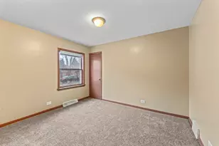 13904 S Tracy Ave, Riverdale, IL 60827 - Photo 10