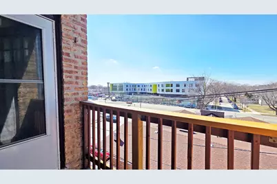 2333 W Farwell Avenue #3S, Chicago, IL 60645 - Photo 14