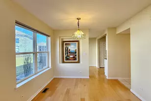 1560 E Baronet Ln, Palatine, IL 60074 - Photo 10