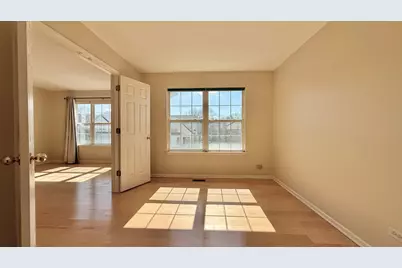 1560 E Baronet Lane, Palatine, IL 60074 - Photo 32