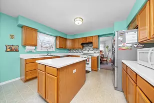 258 Silverado St, Bolingbrook, IL 60490 - Photo 12