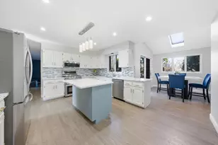 1 Longwood Way, Lemont, IL 60439 - Photo 8