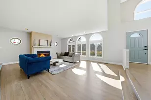 1 Longwood Way, Lemont, IL 60439 - Photo 4