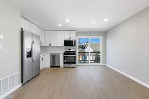 222 Pell Ave, Romeoville, IL 60446 - Photo 6