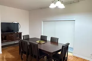 338 E 25th Pl, Chicago, IL 60616 - Photo 10