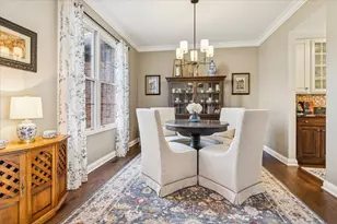 909 King Edward Ave, Saint Charles, IL 60174 - Photo 10