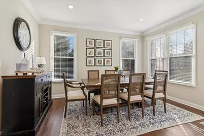 909 King Edward Avenue, Saint Charles, IL 60174 - Photo 20