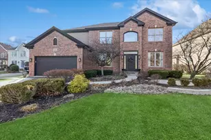 909 King Edward Ave, Saint Charles, IL 60174 - Photo 1