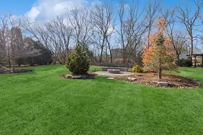 909 King Edward Avenue, Saint Charles, IL 60174 - Photo 32