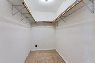 10 NE Circle Dr, Joliet, IL 60433 - Photo 10