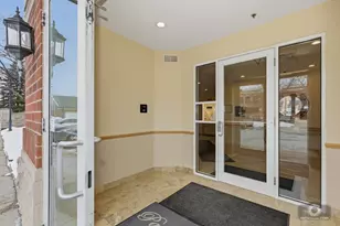 3401 N Carriageway Dr, Arlington Heights, IL 60004 - Photo 18