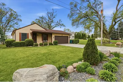 415 Garfield Road, Ingleside, IL 60041 - Photo 2
