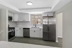 9204 Kedvale Ave, Oak Lawn, IL 60453 - Photo 8
