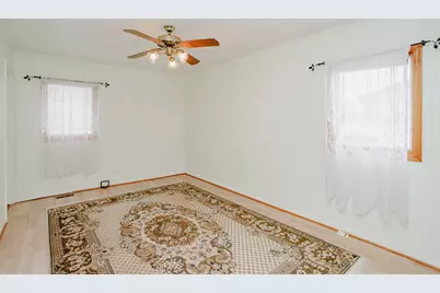 967 Grissom Trail, Elk Grove Village, IL 60007 - Photo 8