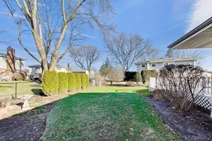 2616 N Dryden Pl, Arlington Heights, IL 60004 - Photo 36