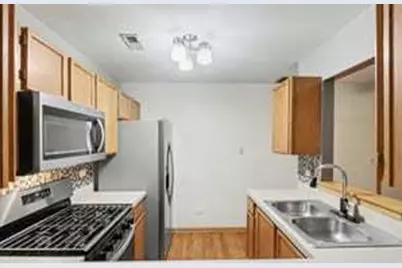 1911 Cherrywood Court, Joliet, IL 60435 - Photo 8