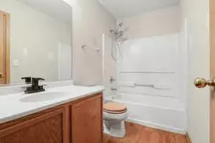 1911 Cherrywood Ct, Joliet, IL 60435 - Photo 12