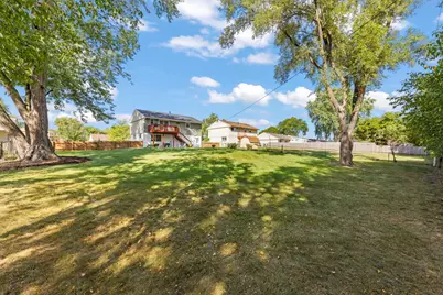 13 S Victoria Lane, Streamwood, IL 60107 - Photo 22