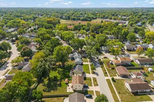 13 S Victoria Ln, Streamwood, IL 60107 - Photo 30