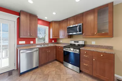 13 S Victoria Lane, Streamwood, IL 60107 - Photo 6