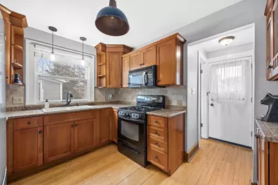 428 Hillside Avenue, Glen Ellyn, IL 60137 - Photo 10