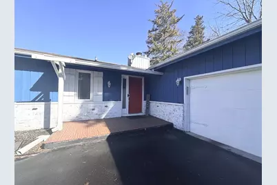 7 Woodhead Drive, Lake Villa, IL 60046 - Photo 2