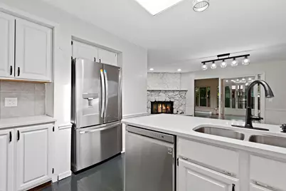 7 Woodhead Drive, Lake Villa, IL 60046 - Photo 6