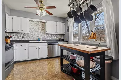 945 Surrey Court, Joliet, IL 60431 - Photo 14