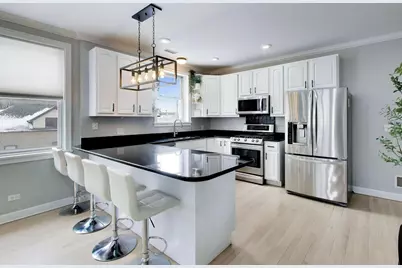 7230 N Oakley Avenue #2S, Chicago, IL 60645 - Photo 4