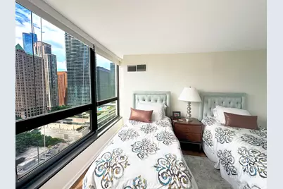 360 E Randolph Street #2304, Chicago, IL 60601 - Photo 20