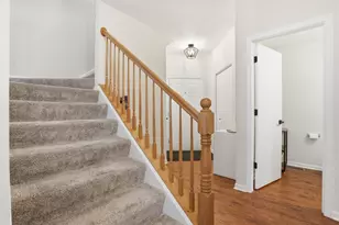 319 Grape Vine Trail, Oswego, IL 60543 - Photo 10