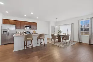 1882 Southern Cir, Pingree Grove, IL 60140 - Photo 2