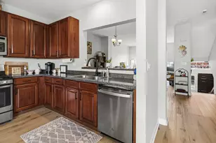 1436 New Haven Dr, Cary, IL 60013 - Photo 8