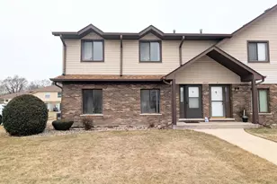 16160 Apple Ln, Tinley Park, IL 60487 - Photo 1