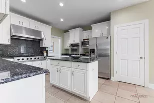 1 Enclave Way, Hawthorn Woods, IL 60047 - Photo 16
