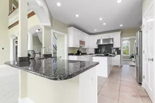 1 Enclave Way, Hawthorn Woods, IL 60047 - Photo 12