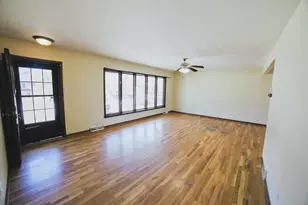 6201 W 90th Pl, Oak Lawn, IL 60453 - Photo 6