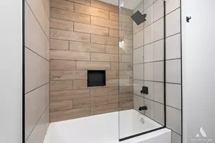 8459 S 85th Ct, Hickory Hills, IL 60457 - Photo 32